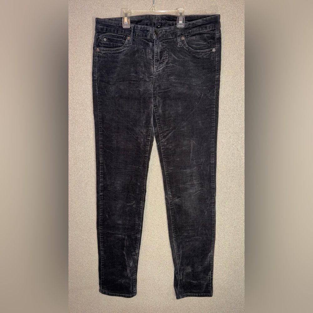 Kut from the Kloth size 8 black Gray Corduroy Pants